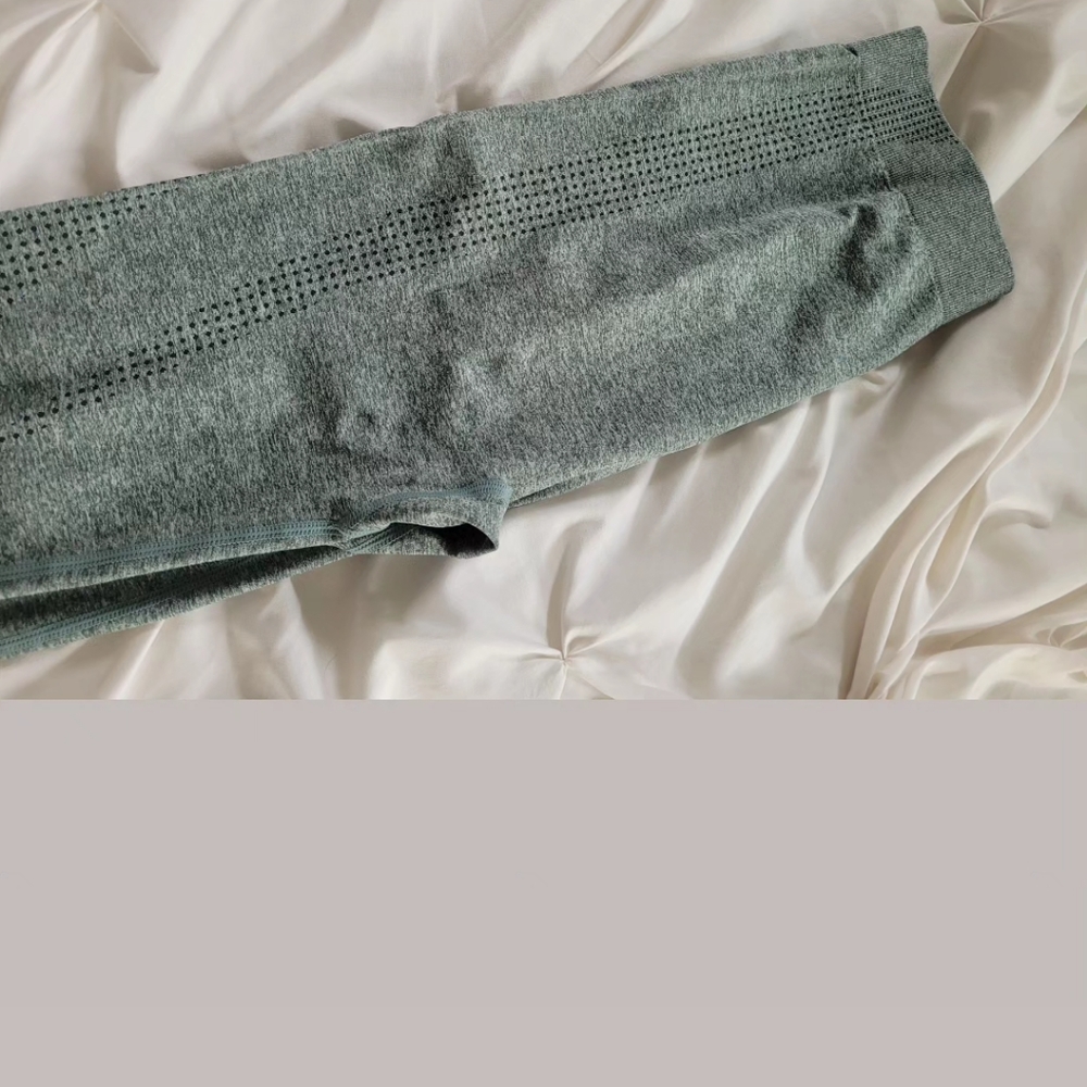 Maternity workout leggings
